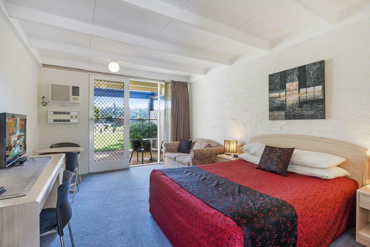 Black Dolphin Motel & Apartments Merimbula Buitenkant foto